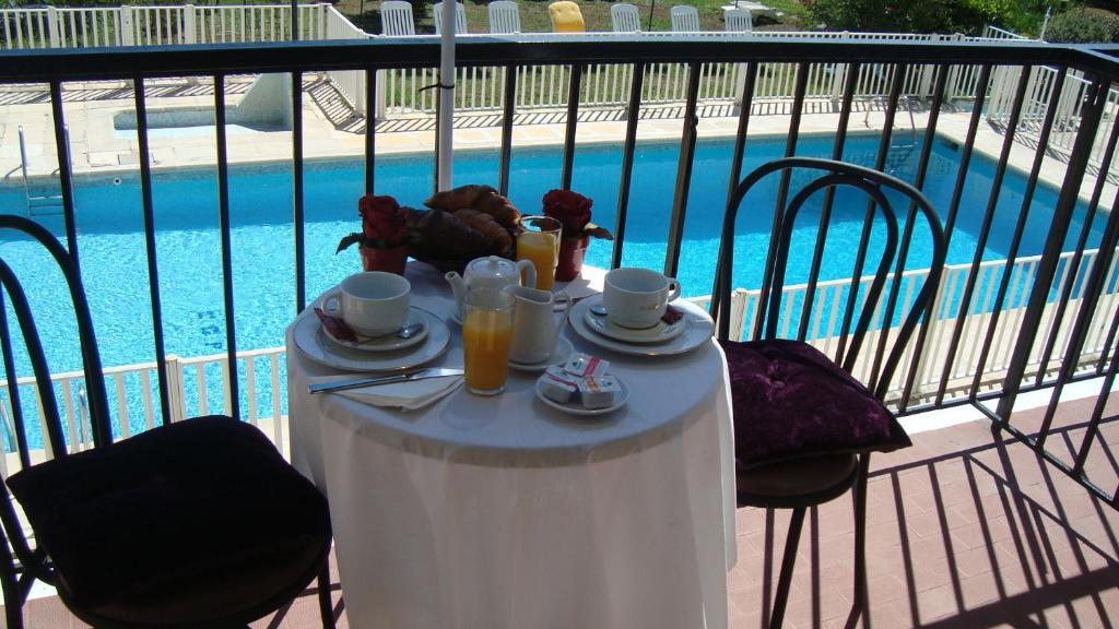 Hotel De La Poste Peymeinade Phòng bức ảnh